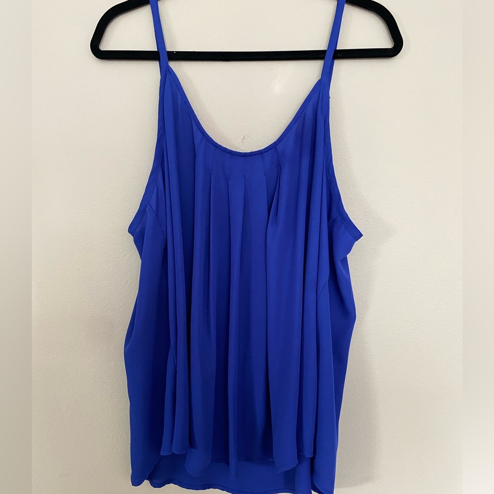 Torrid flowy tank size 2
